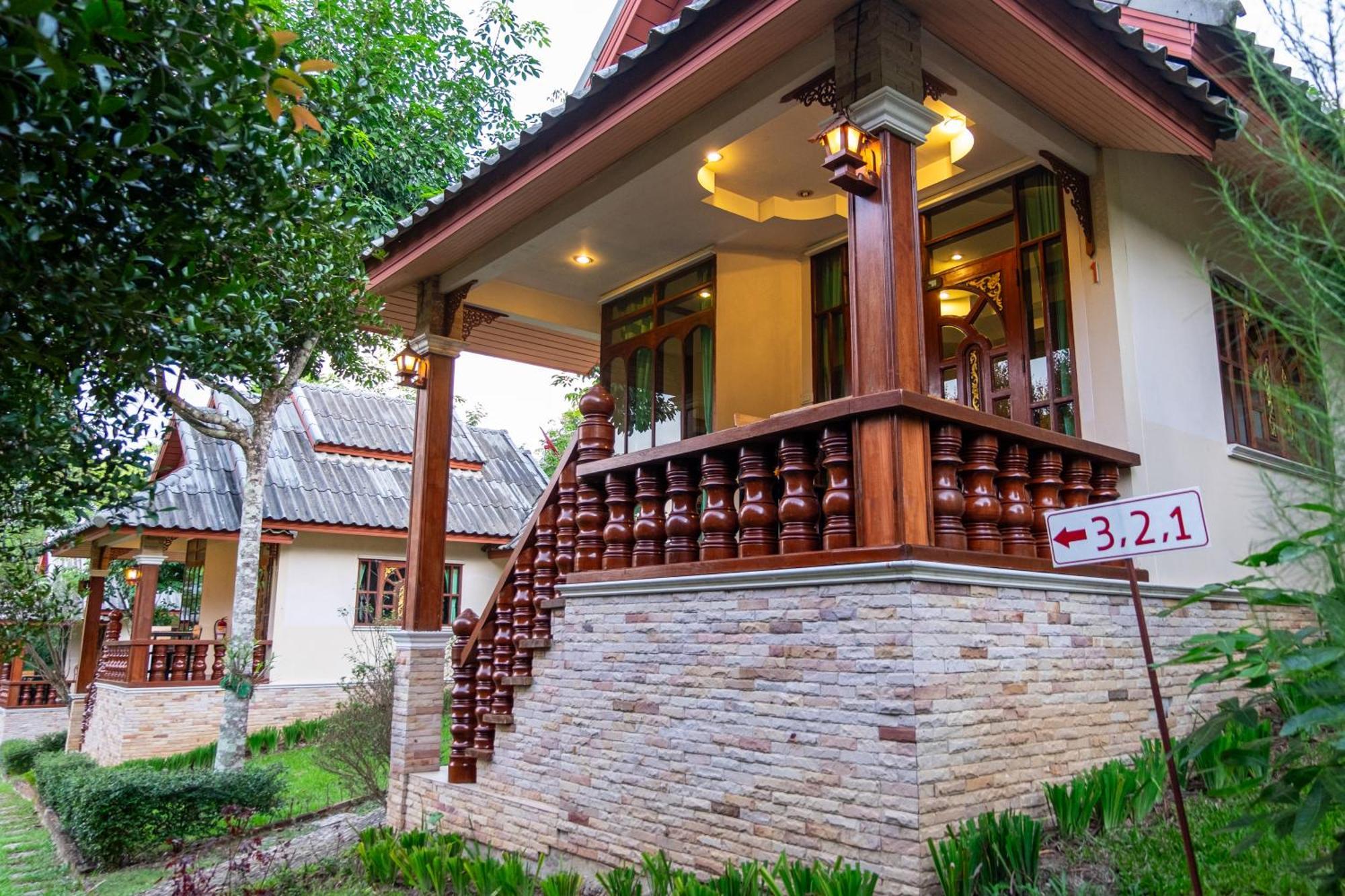 Mont Goei Pai Hotel Exterior photo