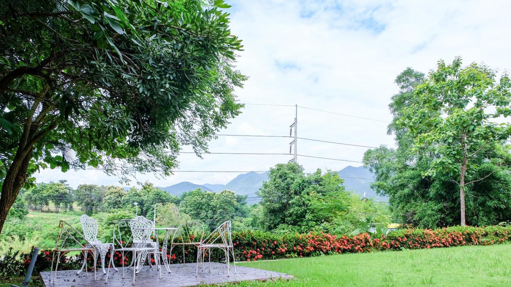 Mont Goei Pai Hotel Exterior photo